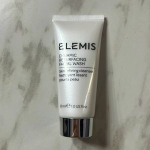 Dynamic Resurfacing Facial Wash..